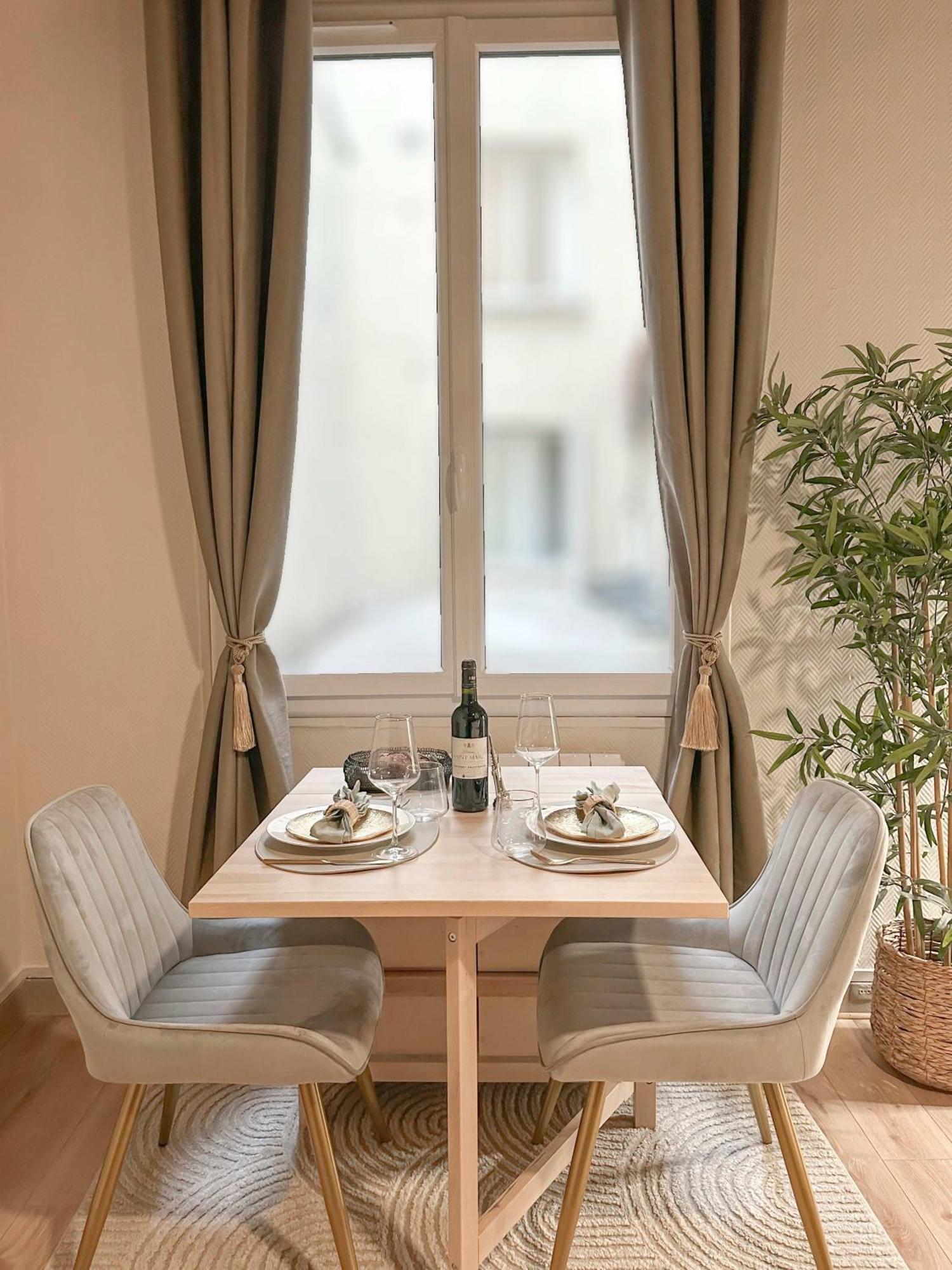 Appartement Charming & Unique In Le Marais Parijs